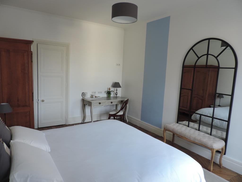 Cedre Et Charme Bed and Breakfast Saint-Branchs Δωμάτιο φωτογραφία
