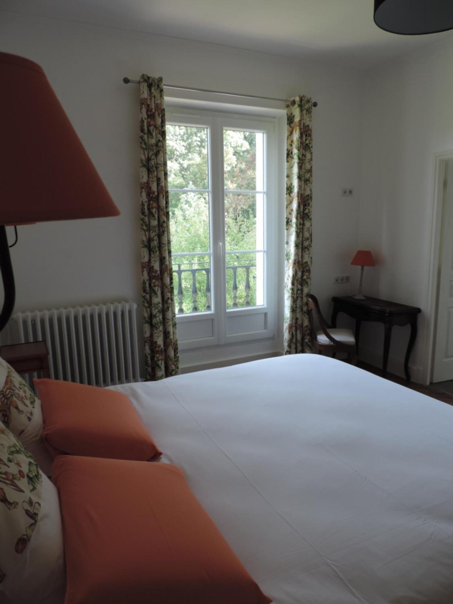 Cedre Et Charme Bed and Breakfast Saint-Branchs Εξωτερικό φωτογραφία