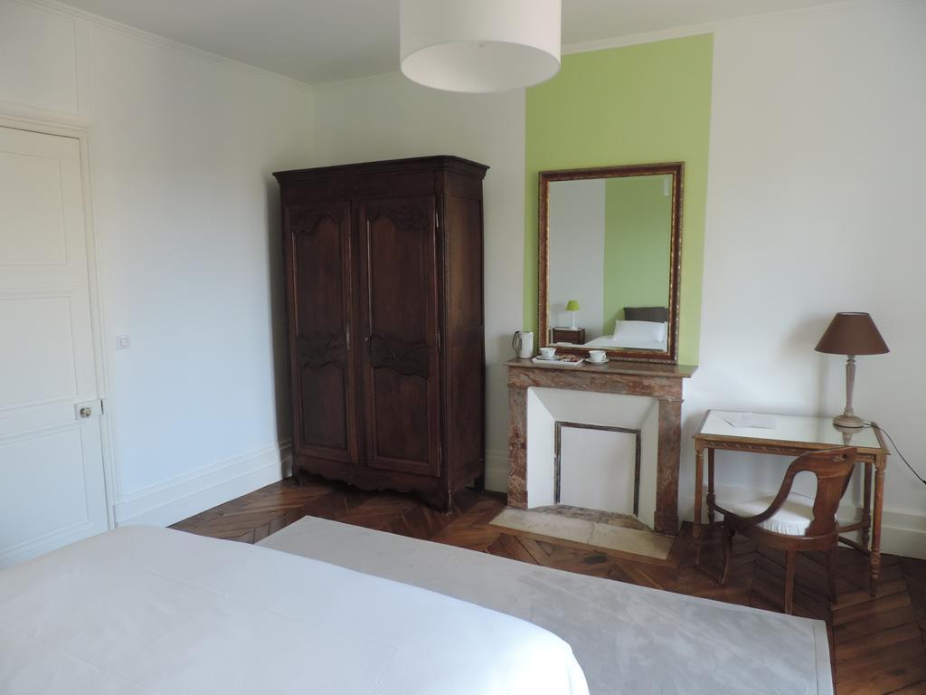 Cedre Et Charme Bed and Breakfast Saint-Branchs Εξωτερικό φωτογραφία