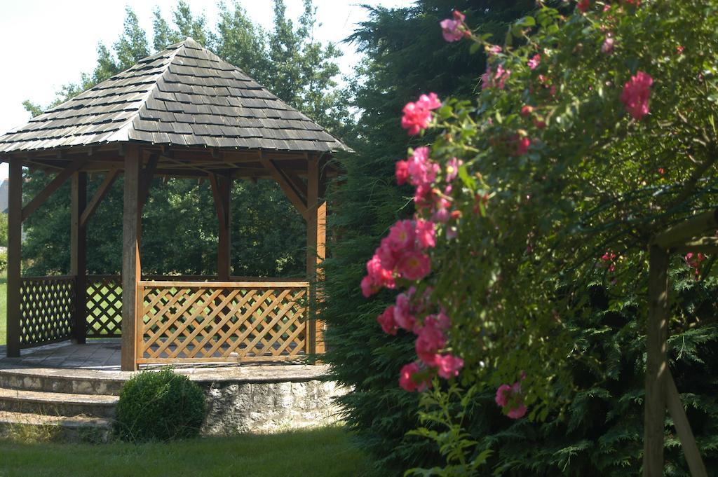 Cedre Et Charme Bed and Breakfast Saint-Branchs Εξωτερικό φωτογραφία