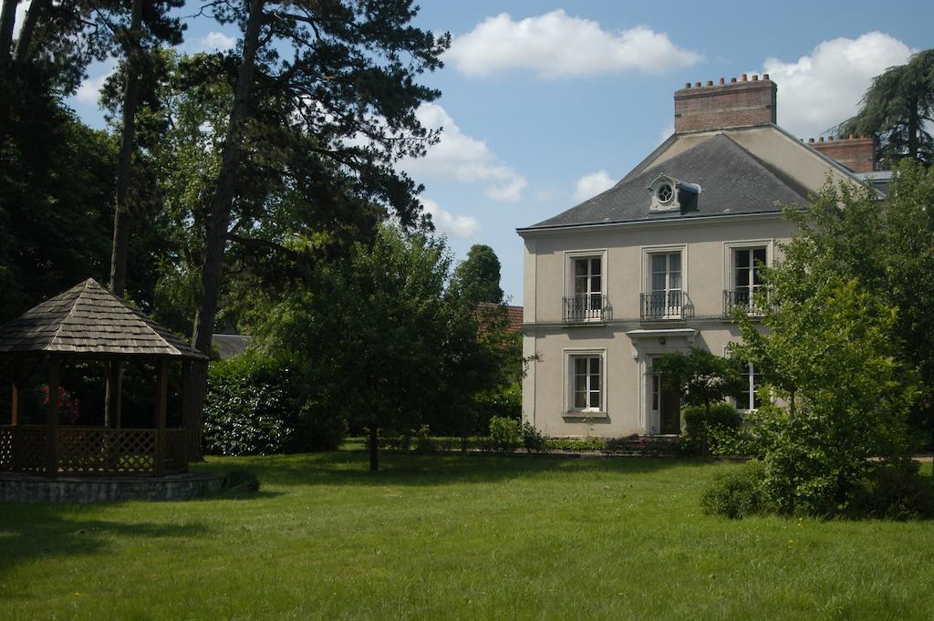 Cedre Et Charme Bed and Breakfast Saint-Branchs Εξωτερικό φωτογραφία